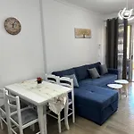 Apartament Lorik *